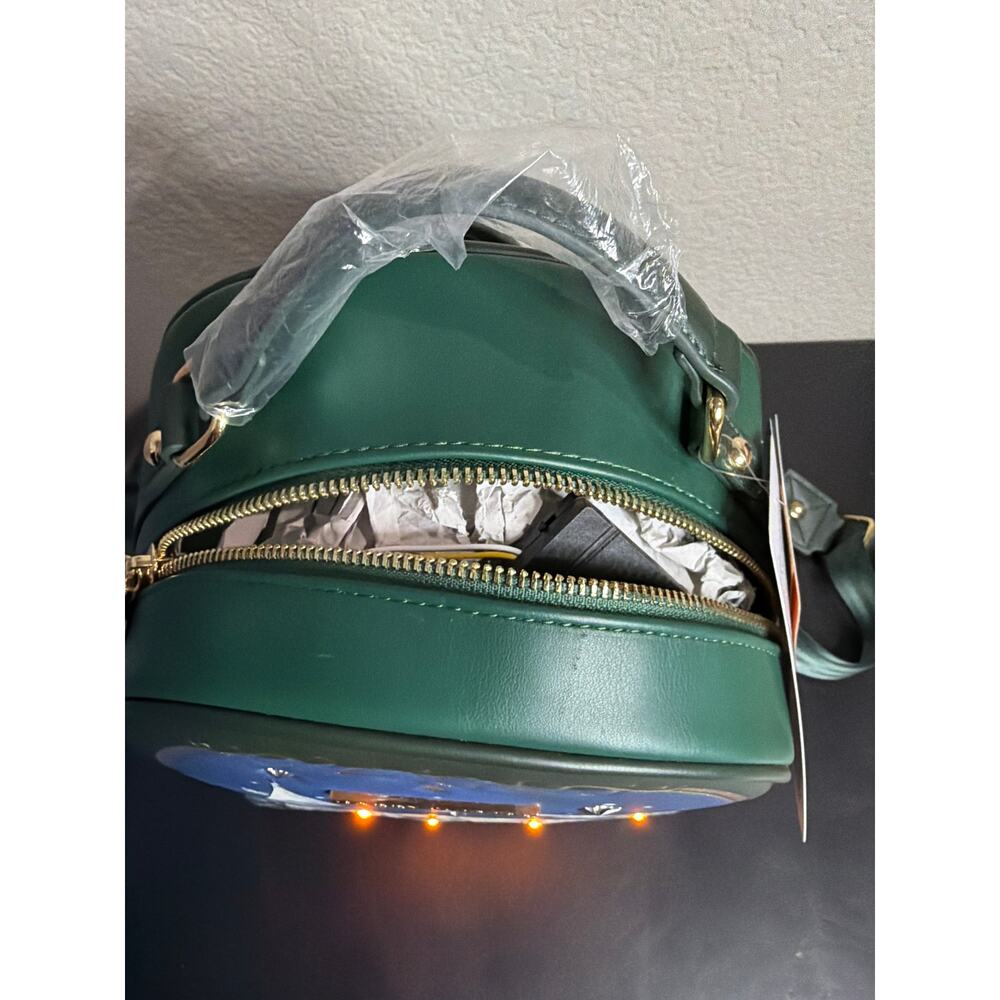Box Lunch Harry Potter Snow scene Hogwarts light up Backpack NWT - Picture 7 of 8